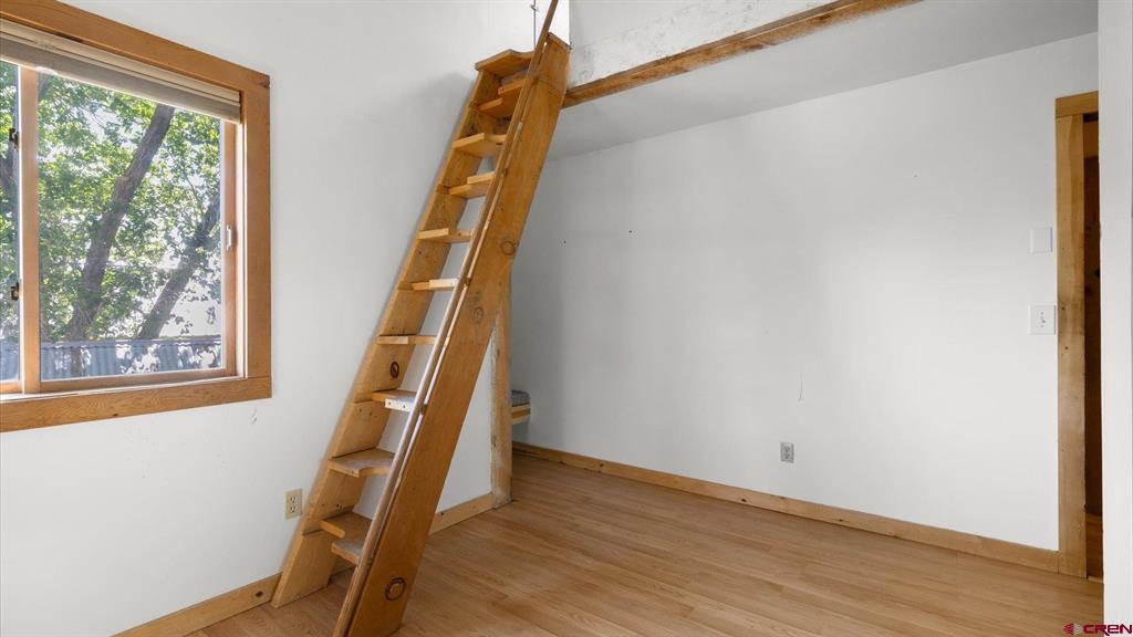 214 N Amelia Street Property Photo 14