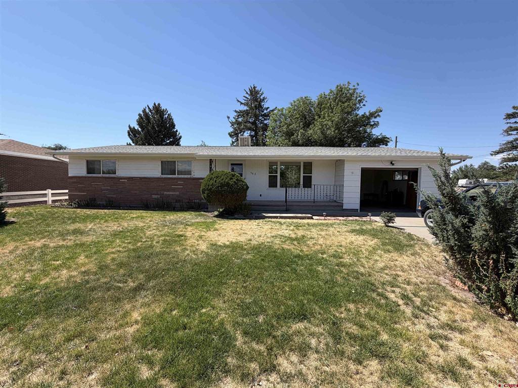 502 Garnet Avenue Property Photo 3