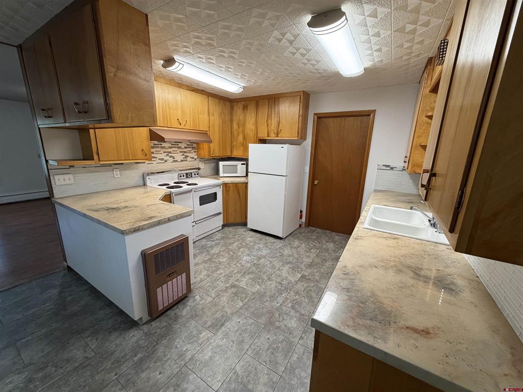 502 Garnet Avenue Property Photo 19