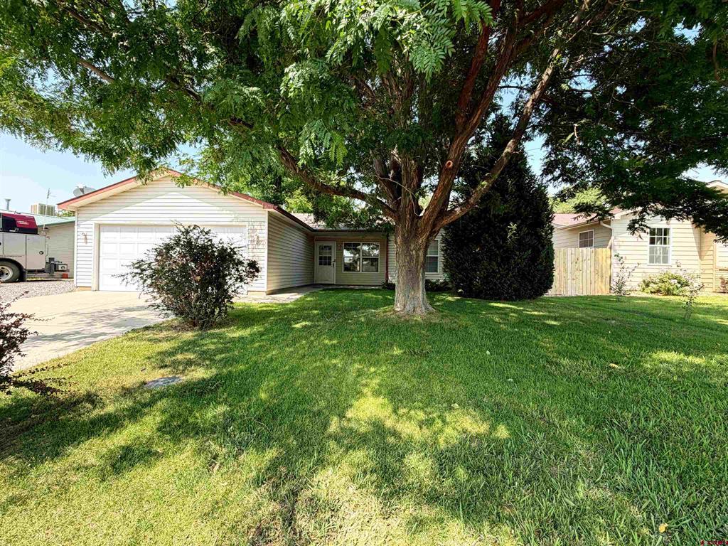 1909 Ouray Drive Property Photo 1