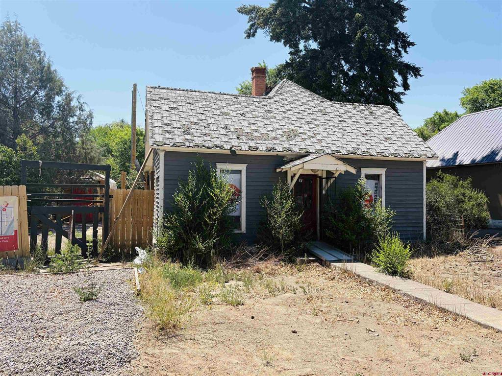 219 Monroe Property Photo 1