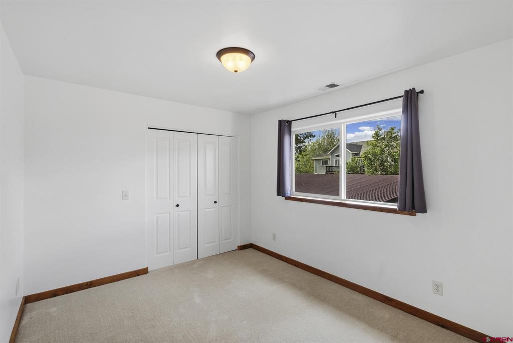 550 Redcliffe Circle Property Photo 14
