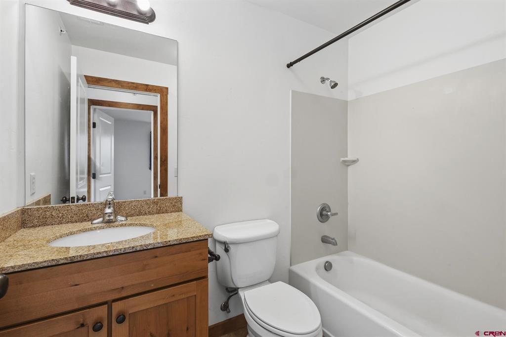 550 Redcliffe Circle Property Photo 16
