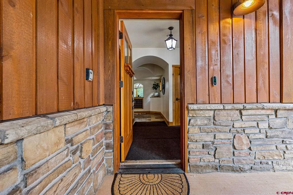 102 Limestone Ct Property Photo 9