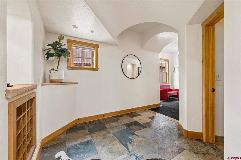 102 Limestone Ct Property Photo 10