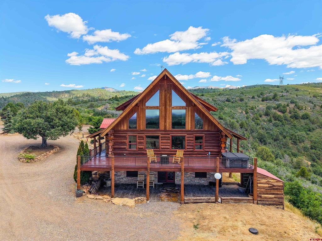 1760 Roberts Ridge Road Property Photo 4