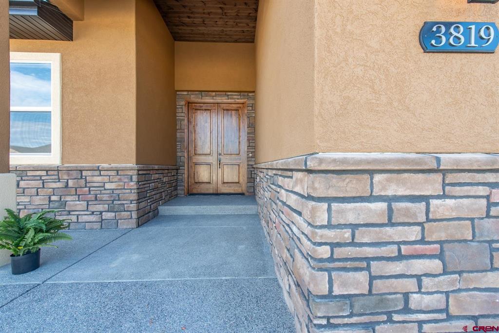 3819 Chestnut Drive Property Photo 2