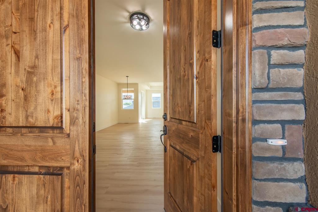 3819 Chestnut Drive Property Photo 3