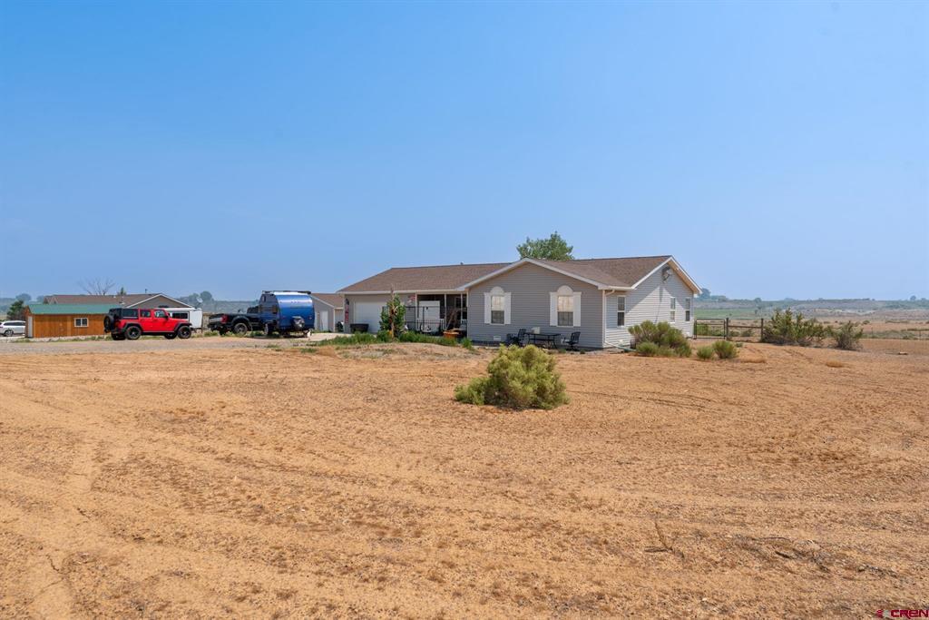 2176 1300 Road Property Photo 1