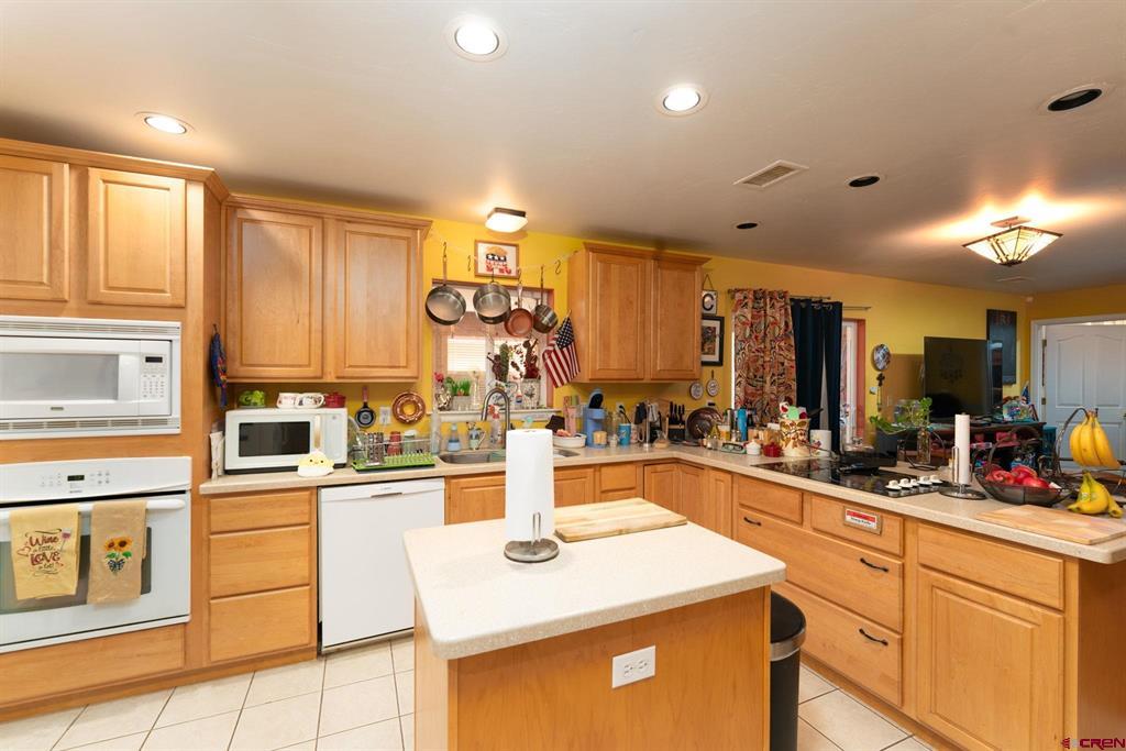 2176 1300 Road Property Photo 11