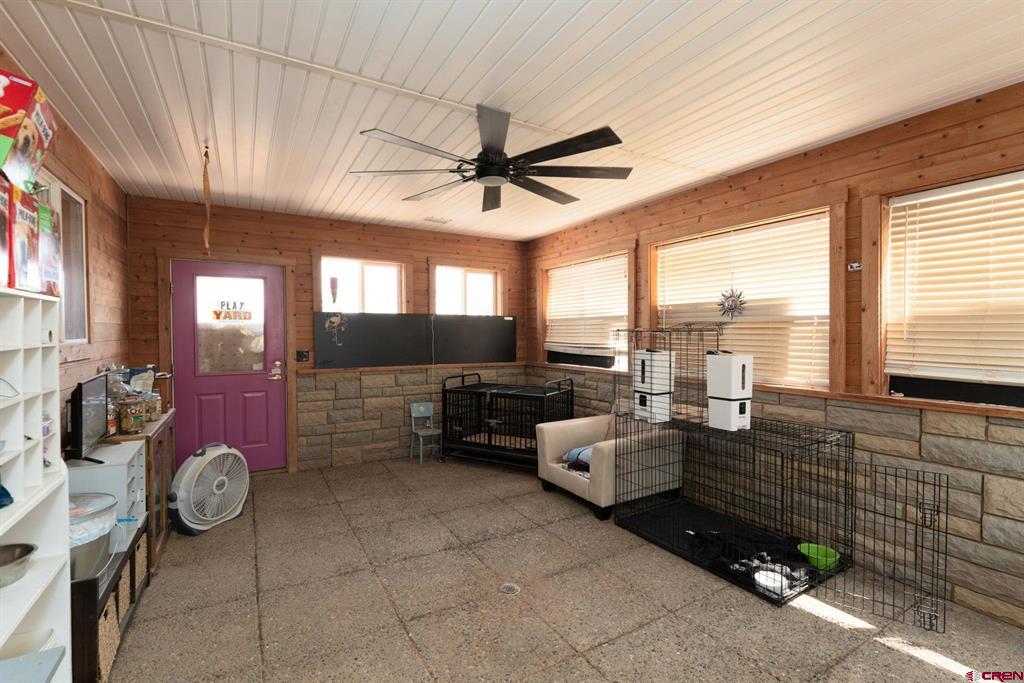 2176 1300 Road Property Photo 12