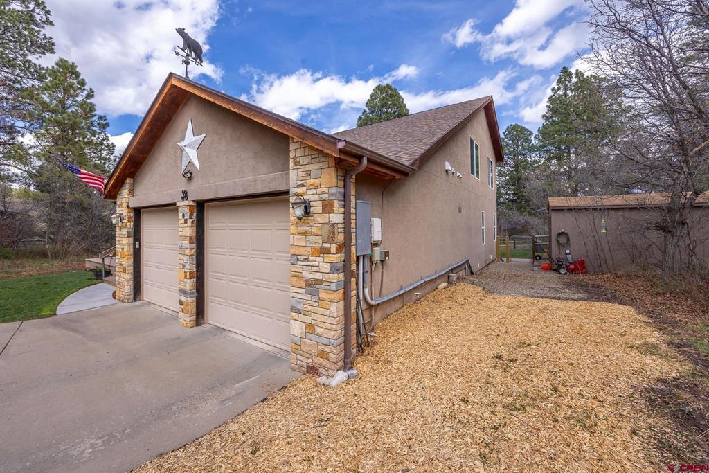 38 Danielle Circle Property Photo 3