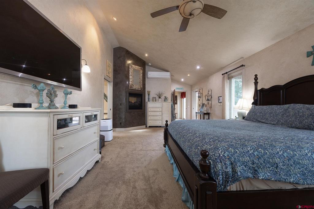 38 Danielle Circle Property Photo 18