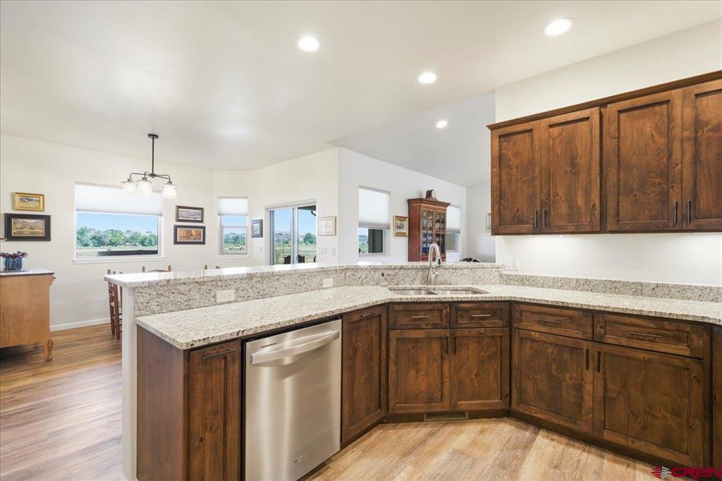 7417 Archway Road Property Photo 11