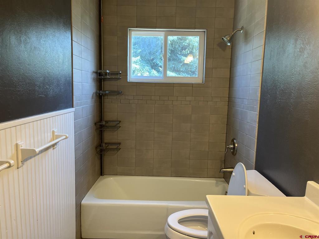 107 Akard Avenue Property Photo 23