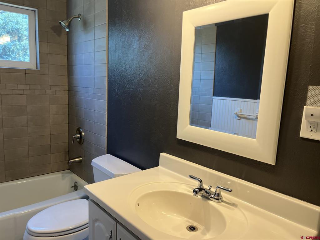 107 Akard Avenue Property Photo 24
