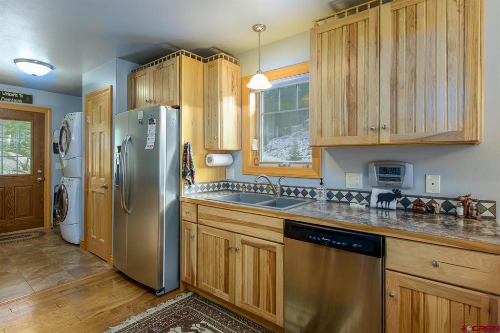 825 & 823 Main Street Property Photo 11