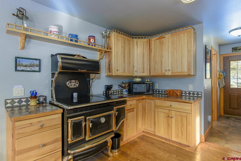 825 & 823 Main Street Property Photo 12