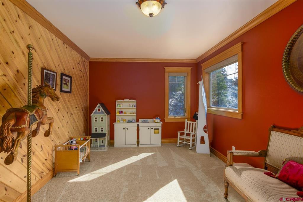 825 & 823 Main Street Property Photo 22