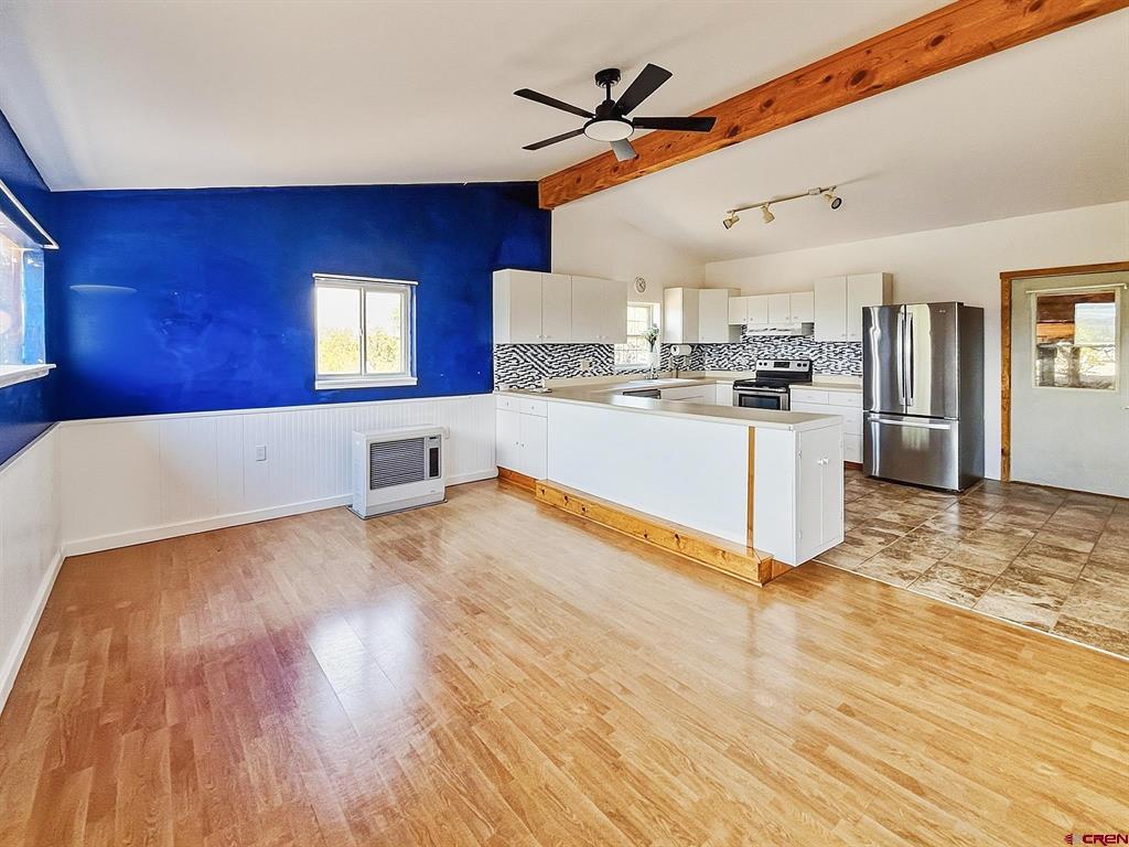 303 Fir Avenue Property Photo 7