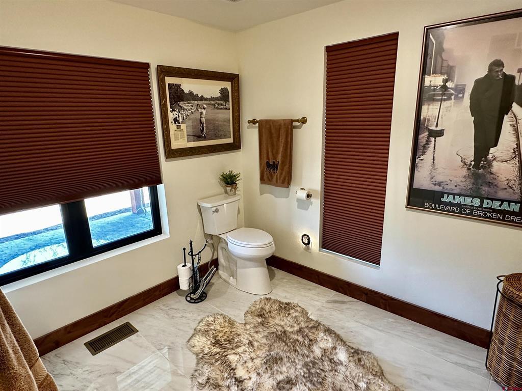9001 2100 Road Property Photo 30