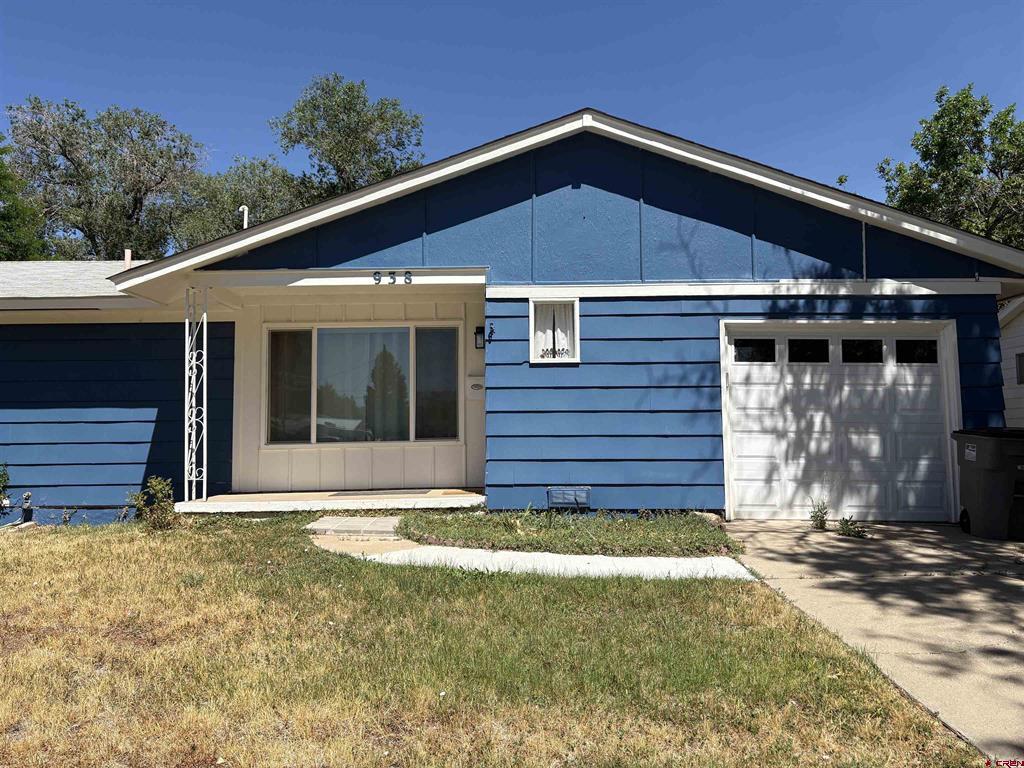 938 Livesay Drive Property Photo 2