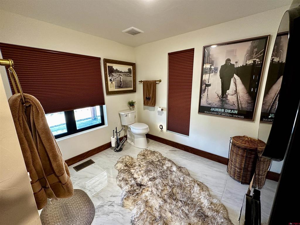 9001 2100 Road Property Photo 36