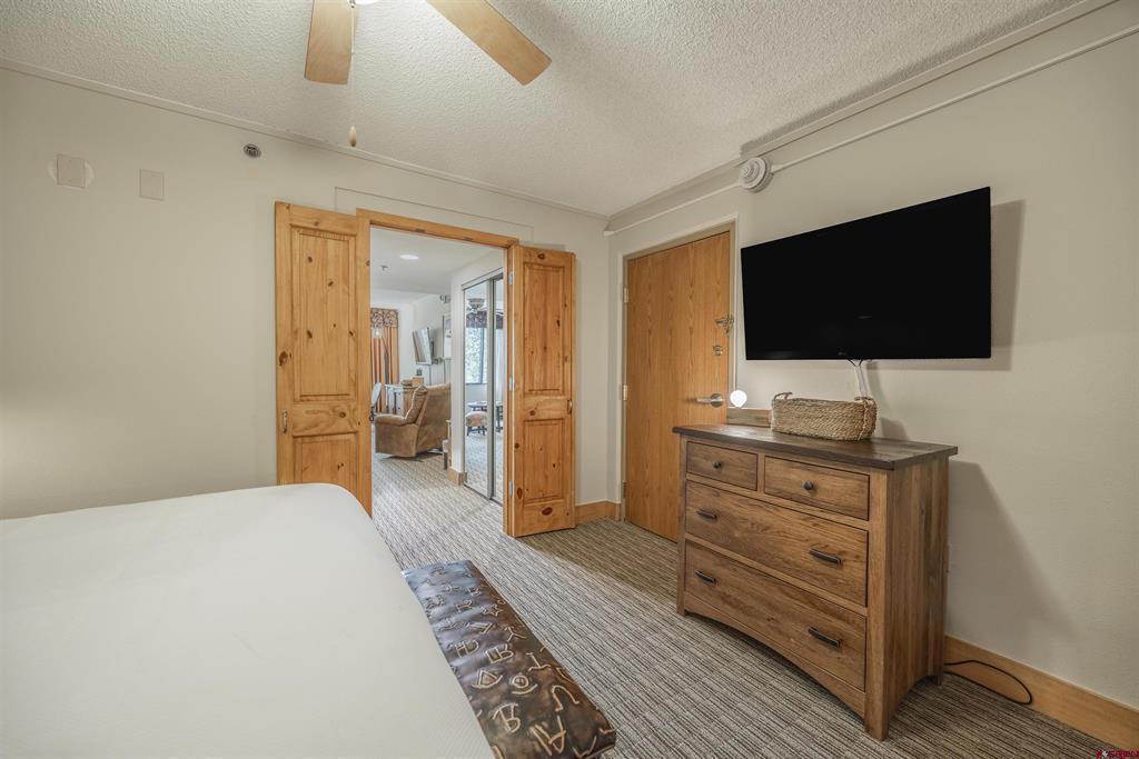 6 Emmons Road Property Photo 9