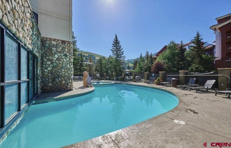 6 Emmons Road Property Photo 16