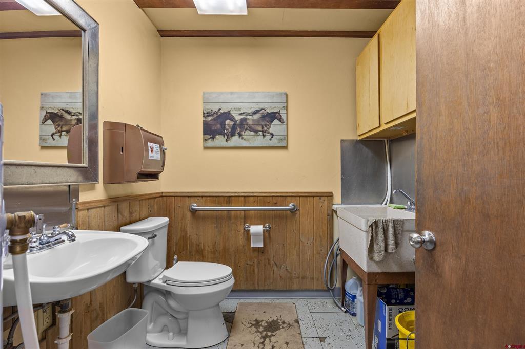 332 Minter Property Photo 16