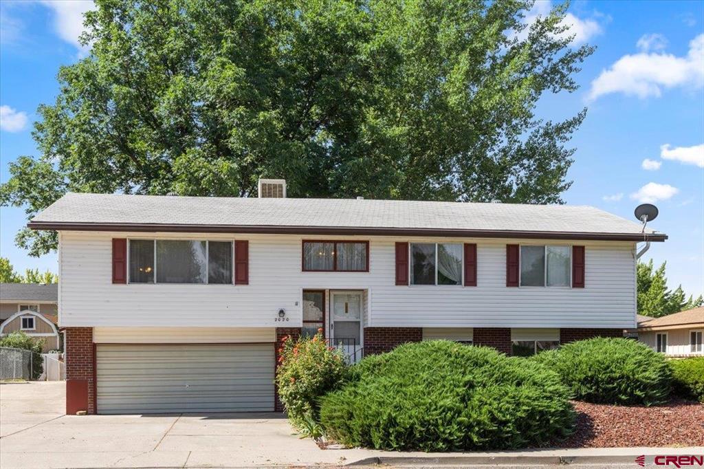 2020 Bradford Drive Property Photo 1