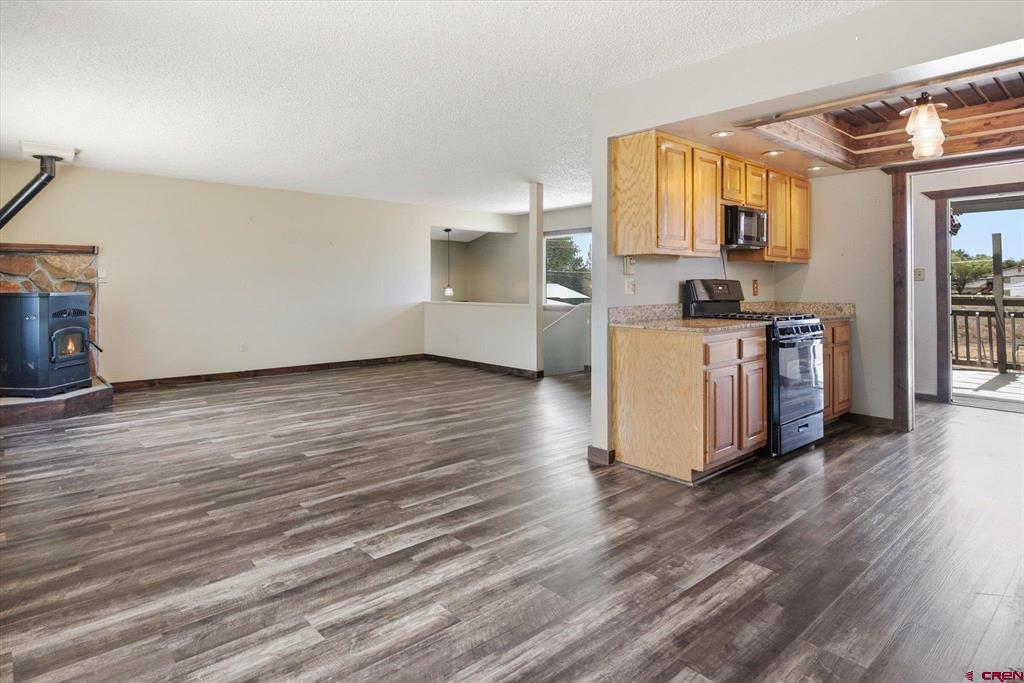 213 N Sligo Street Property Photo 3