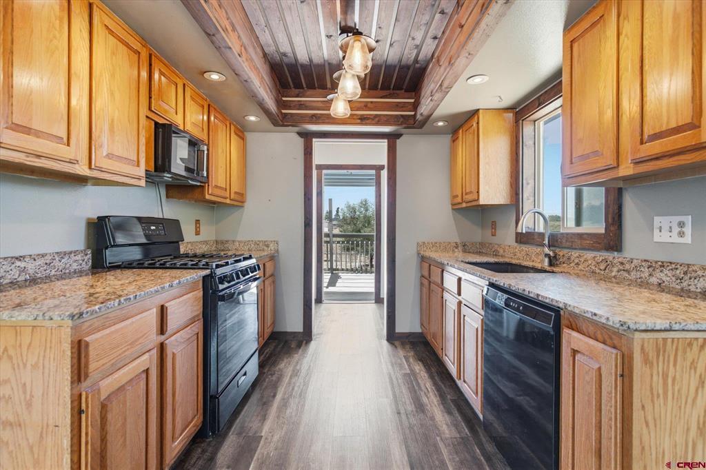 213 N Sligo Street Property Photo 4