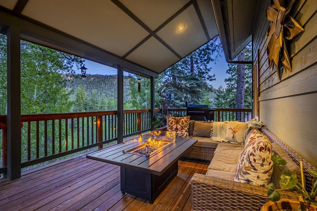41 Perro Place Property Photo 2
