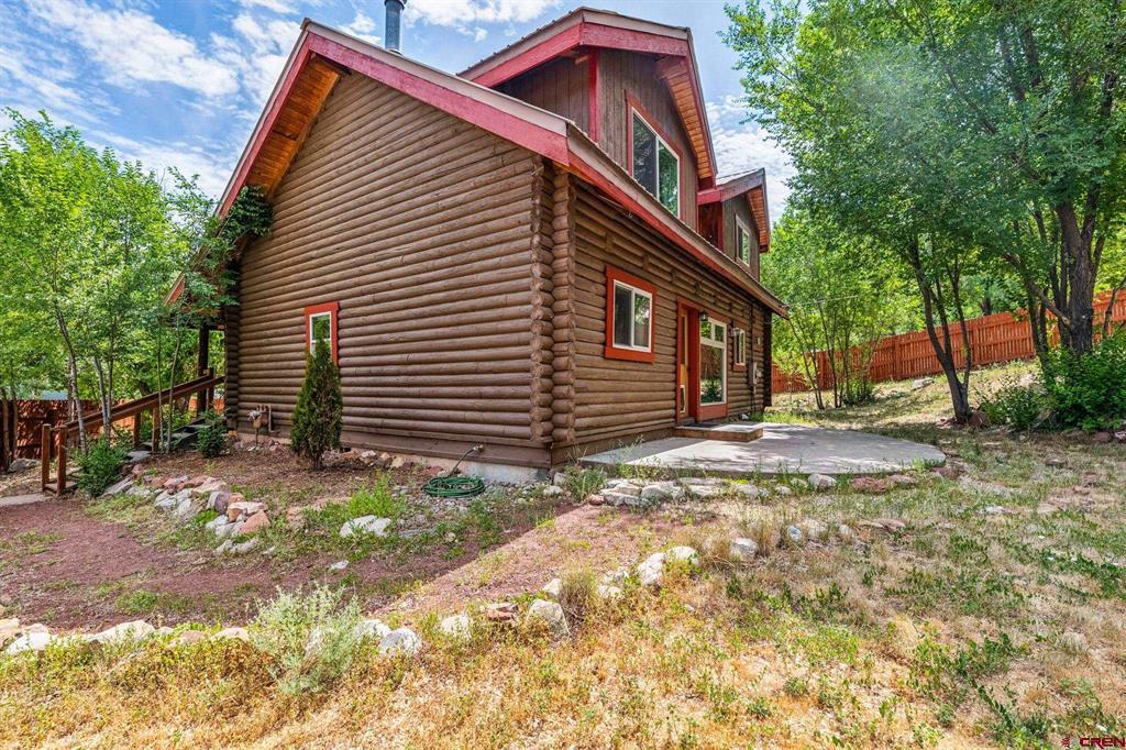 360 E 32nd Street Property Photo 6