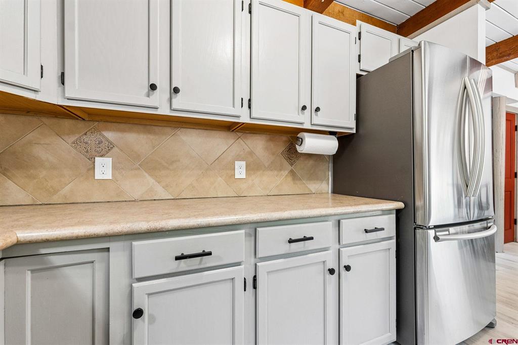 360 E 32nd Street Property Photo 15
