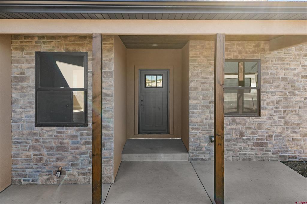 1853 6429 Circle Property Photo 2