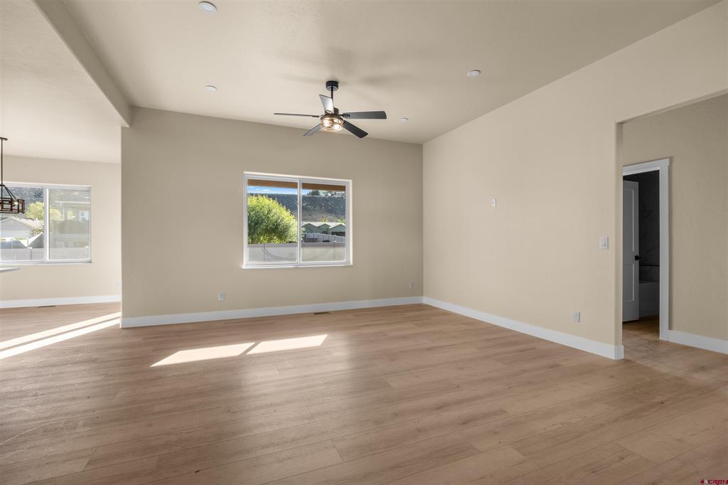 1853 6429 Circle Property Photo 3