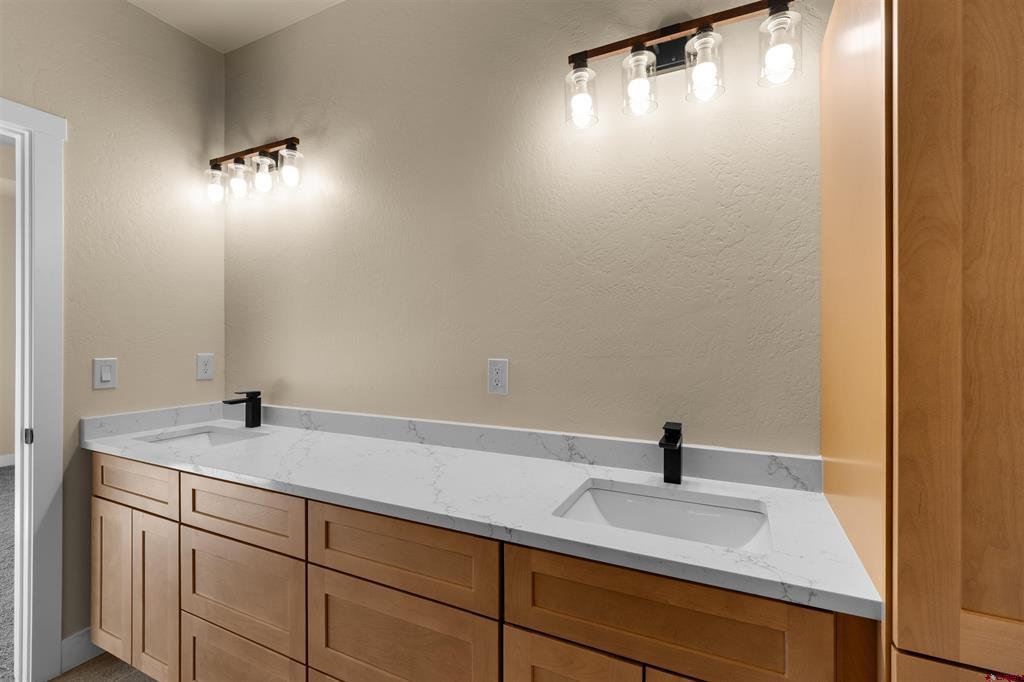 1853 6429 Circle Property Photo 7