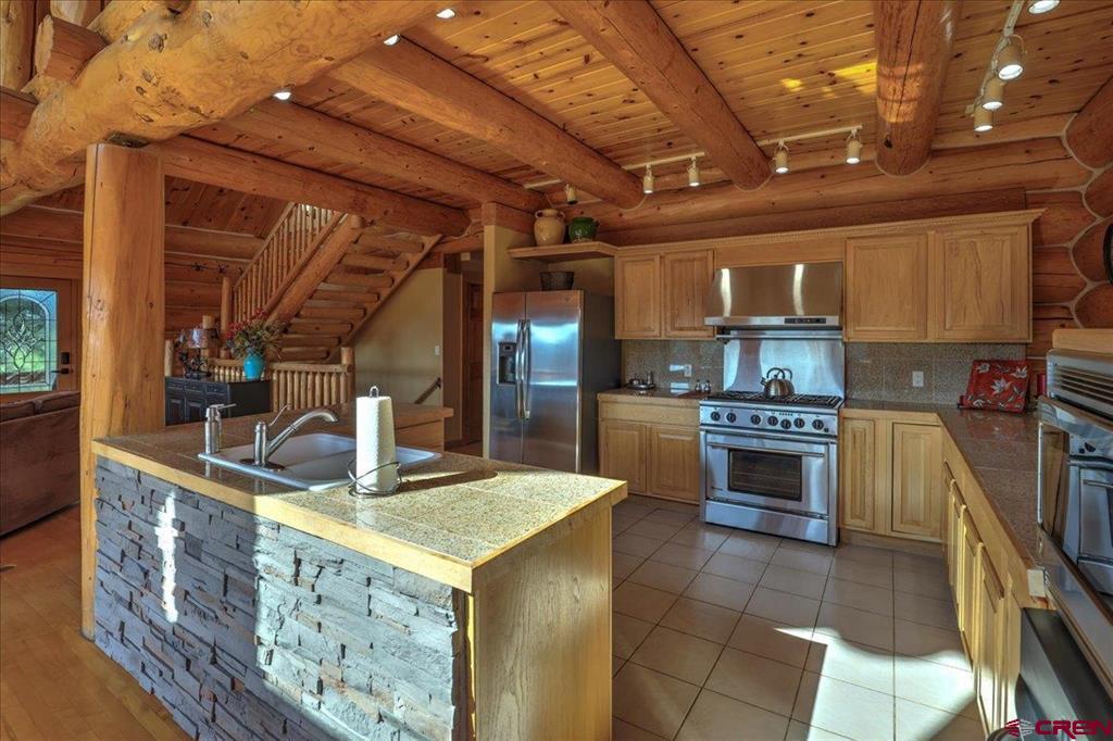 160 Cameron Place Property Photo 19