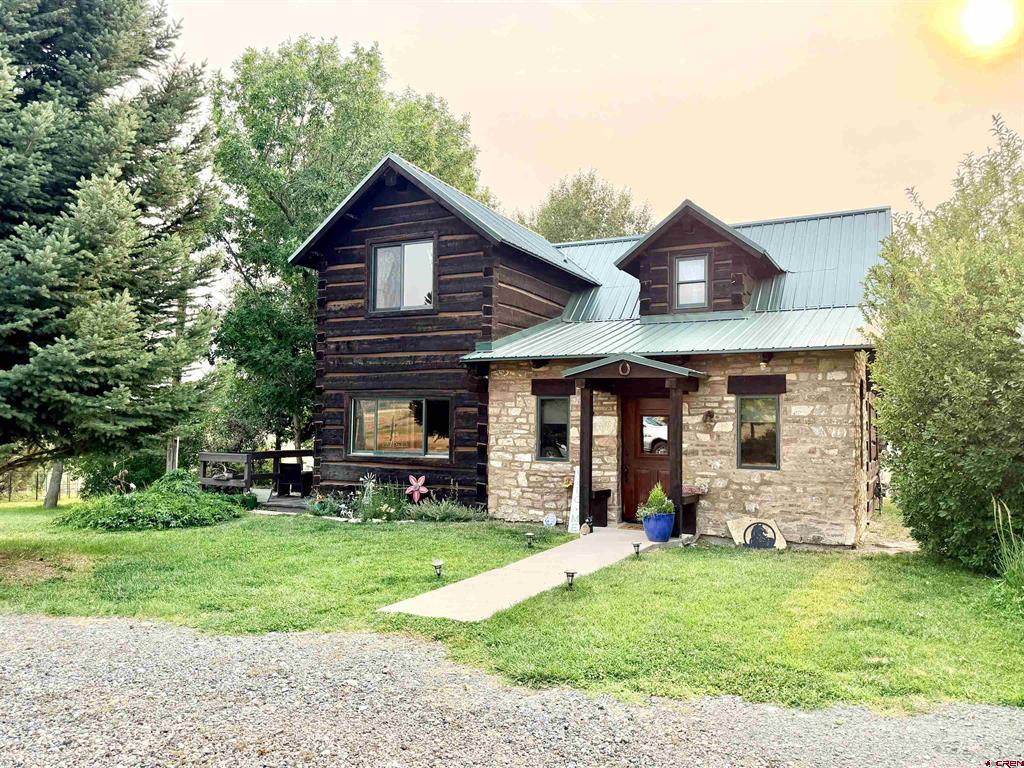 38578 Highway 92 Property Photo 1