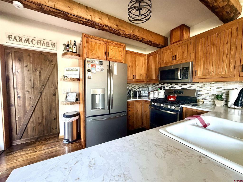 38578 Highway 92 Property Photo 14