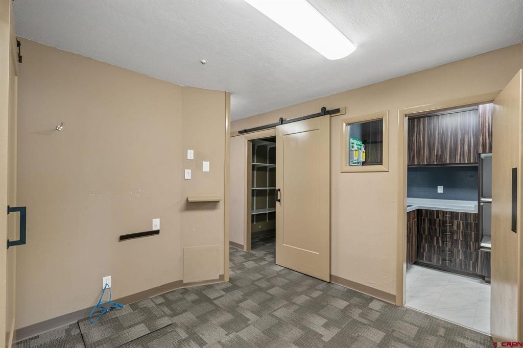 2323 W 2nd Avenue Property Photo 8