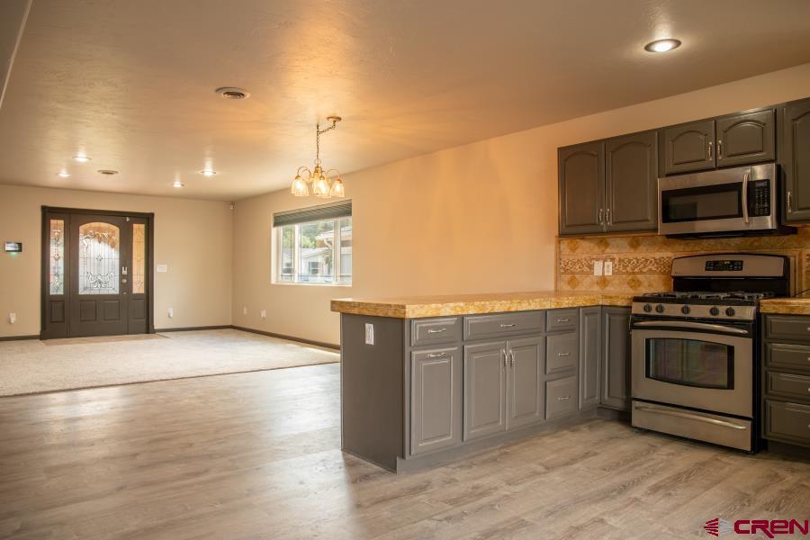 1011 Bluff Street Property Photo 24