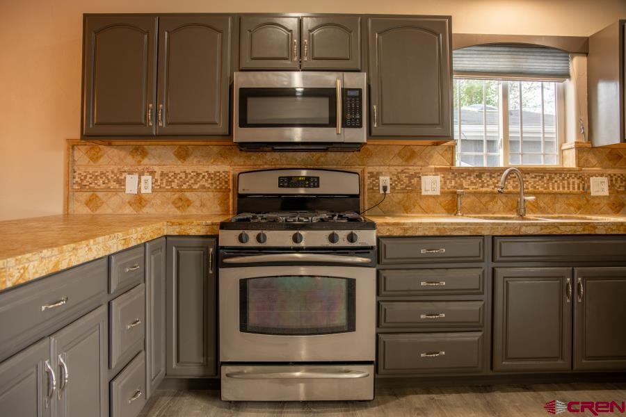 1011 Bluff Street Property Photo 25
