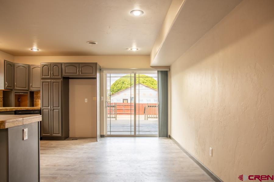 1011 Bluff Street Property Photo 27