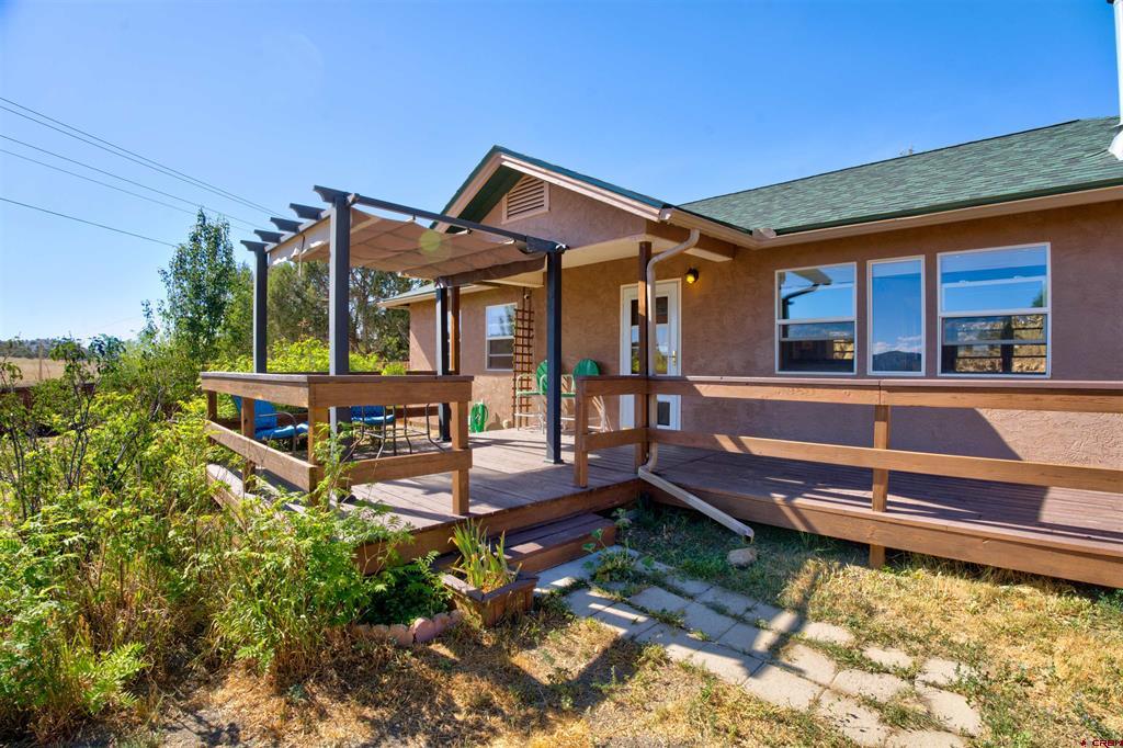 41775 Highway 184 Property Photo 2
