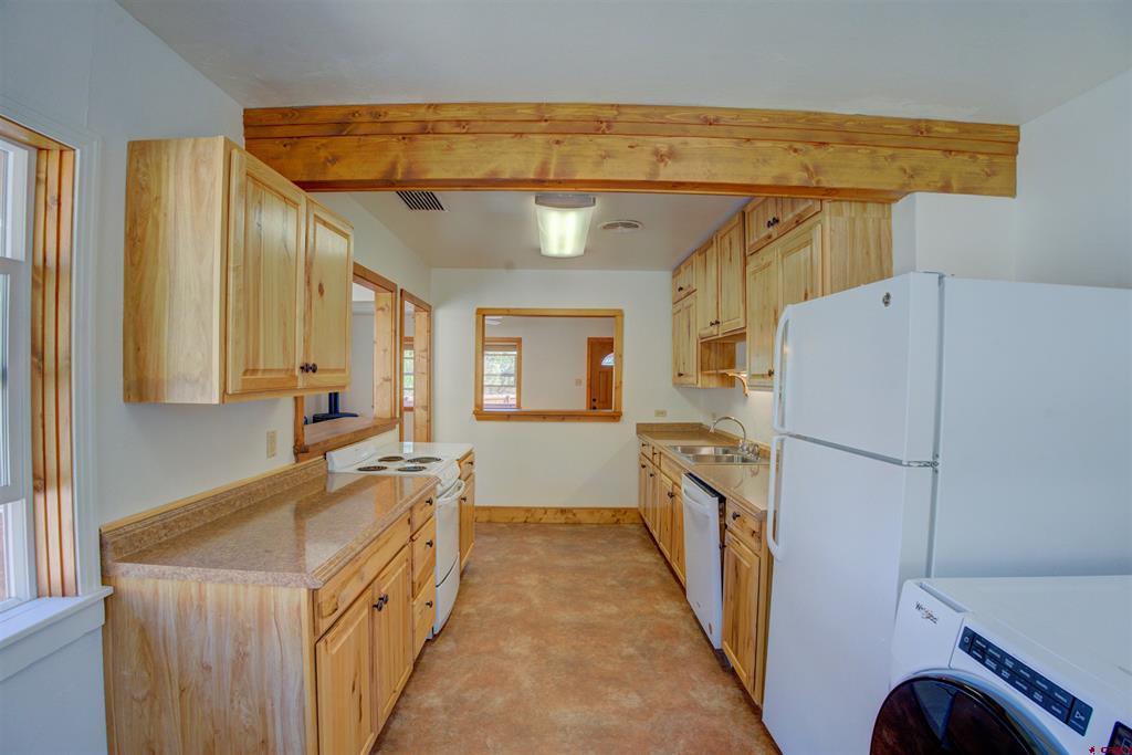 41775 Highway 184 Property Photo 10