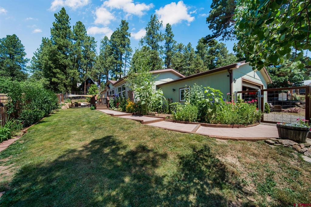 125 Meadowbrook Drive Property Photo 1