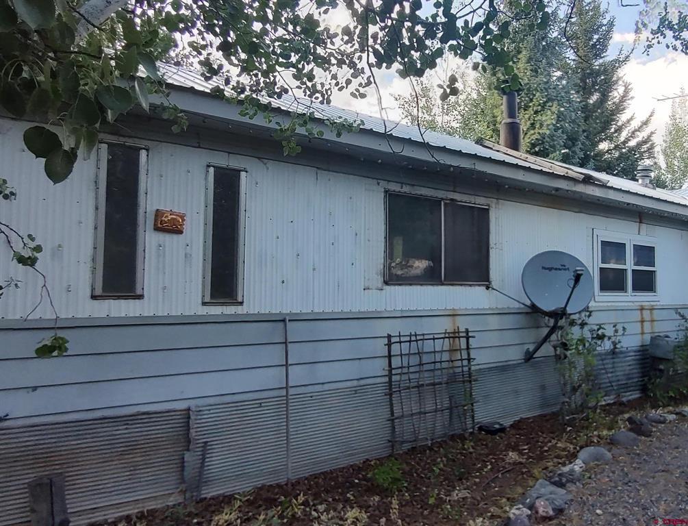166 Commanche Peak Road Property Photo 2